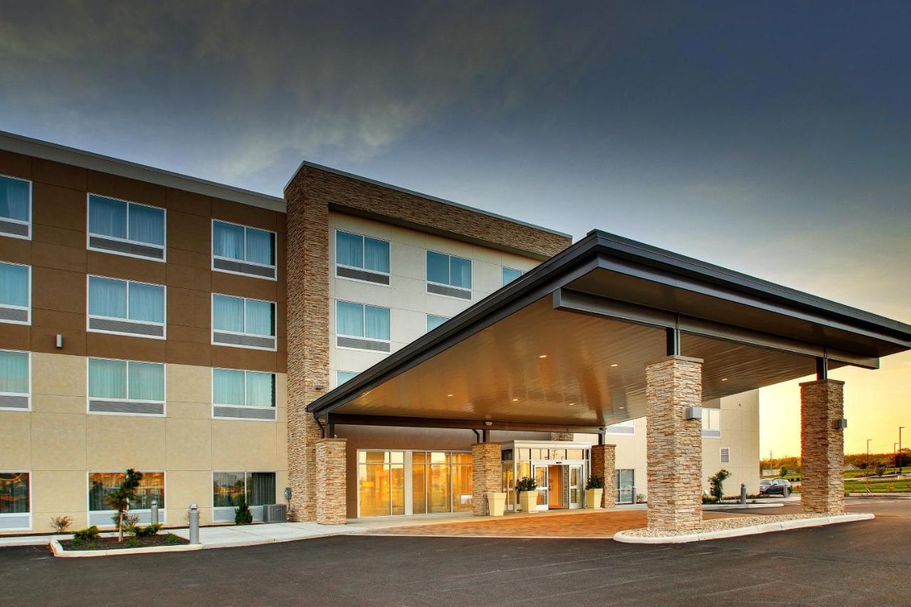 Holiday Inn Express & Suites Findlay North, An Ihg Hotel Экстерьер фото